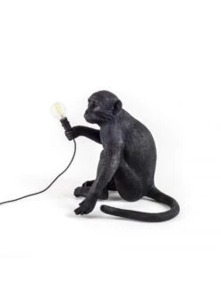 Seletti Monkey Lamp Sitting - Zwart -Woonverlichting Winkel seletti monkey lamp sitting zwart 3